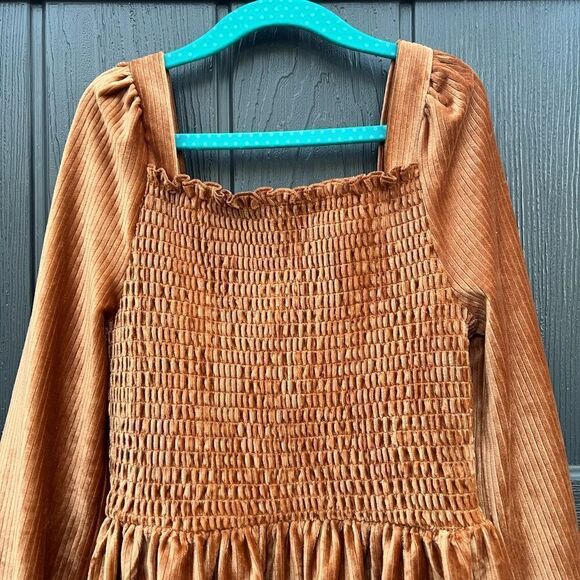 Tahari Girl Smocked Chest Dress size 8 - Picture 5 of 5